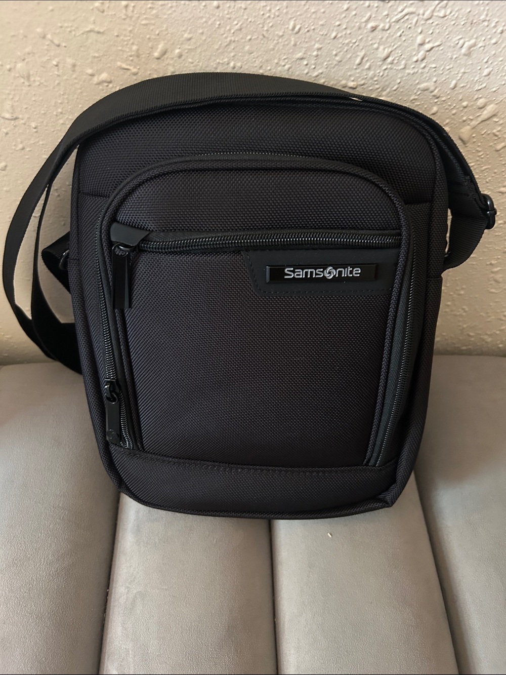 Samsonite crossbody bag